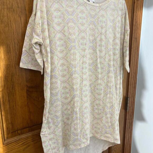LuLaRoe Irma Tunic Top Shirt Fitted Sleeves High Low Loose Purple Gray Small NWT - Picture 8 of 10
